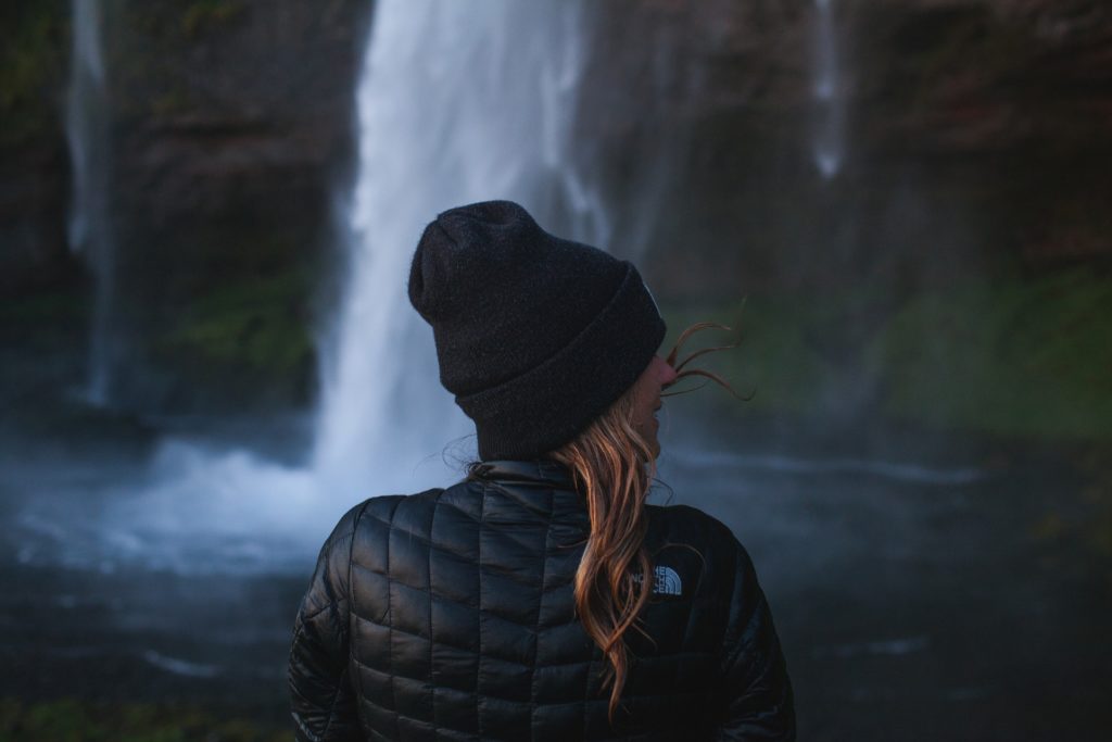 Date nights are so important to have! But sometimes it just seems out of the budget... Here are 43 fun and frugal date ideas to try with your sweetie!