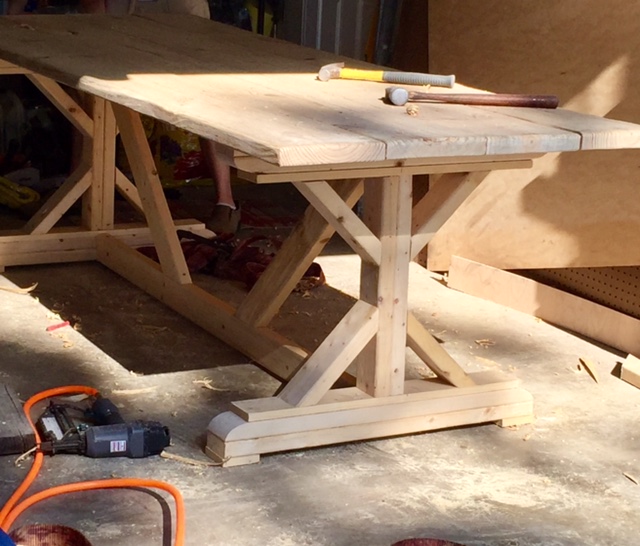 Build your own patio farmhouse table with this easy plan and only $65! I love the way our table turned out and can't wait to have friends over! Build your own patio farmhouse table with this easy plan and only $65! I love the way our table turned out and can't wait to have friends over!