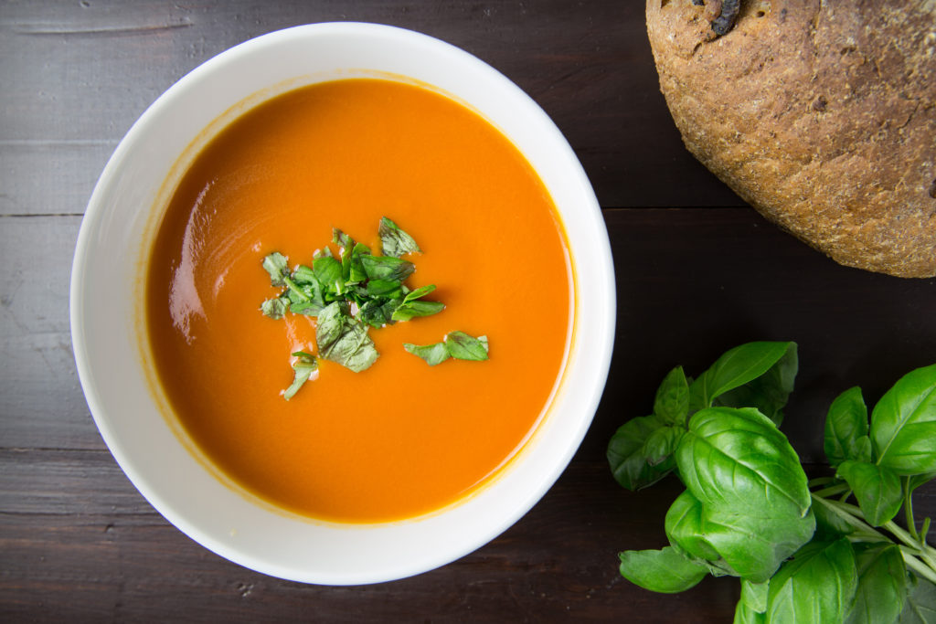 Easy lunch ideas to break away from the drive thru. Try one of these 13 easy lunch ideas to pack your own lunch and save money! Easy lunch ideas to break away from the drive thru. Try one of these 13 easy lunch ideas to pack your own lunch and save money!