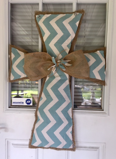 Show your Mom some love wih a handmade or semi handmade DIY Mother's Day gift this year! These 18 ideas are perfectly sweet and thoughtful gifts for Mom. 