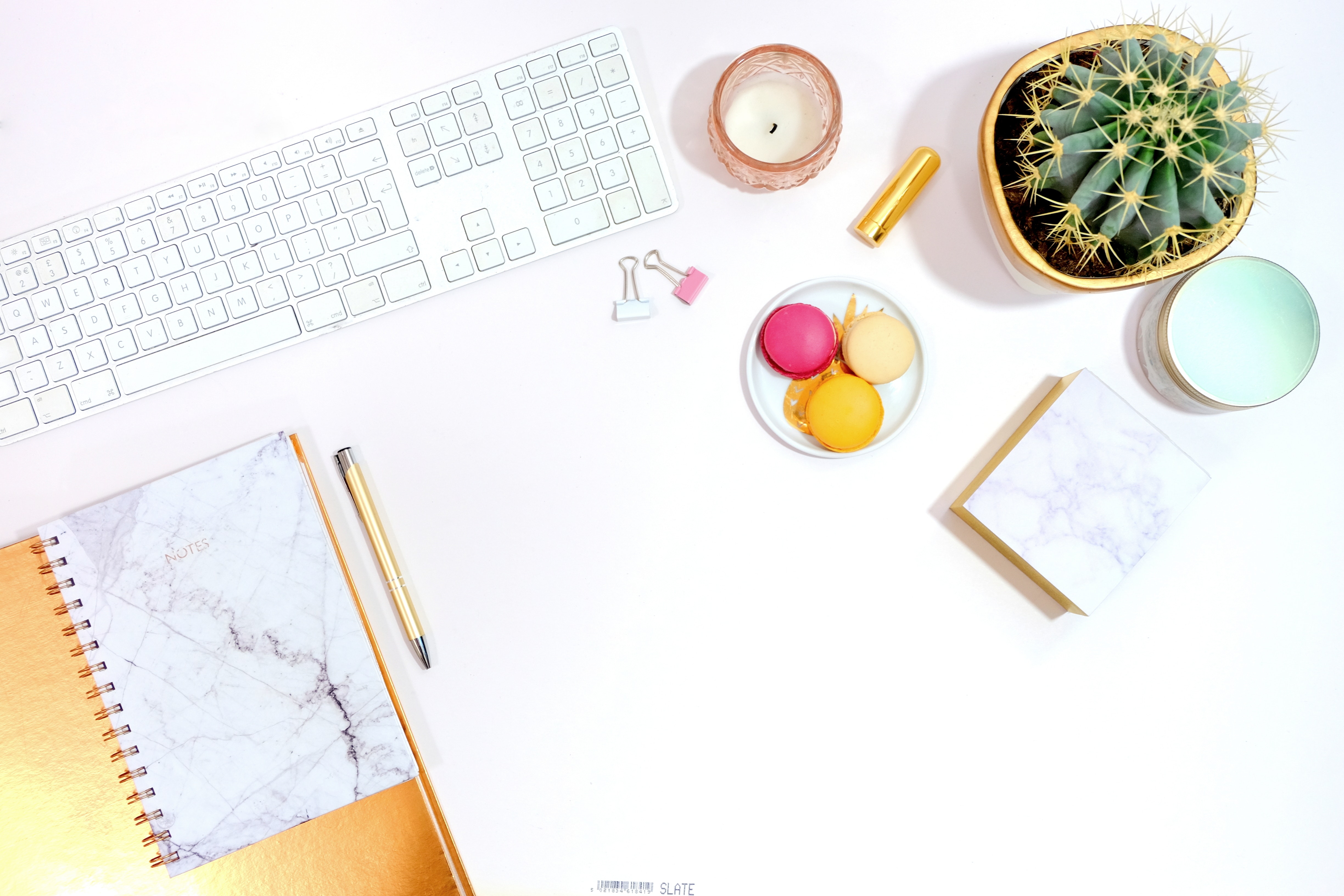 Plan your best year ever in 2019 with these 21 tips. Take action in your life, set big goals, and know your priorities. These are the best tips to have the best year ever in 2019. 