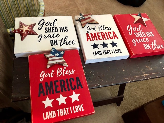 Make your own DIY 4th of July wood sign with this simple tutorial. Decorate for your 4th of July party in style. Budget friendly 4th of July decorations!