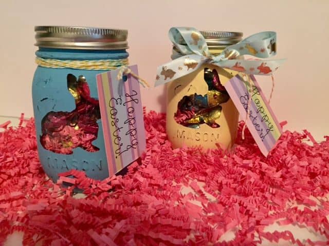 Super cute and easy DIY Easter Gift using items found from the Dollar Tree. These chalk painted mason jars are a sweet Easter gift!