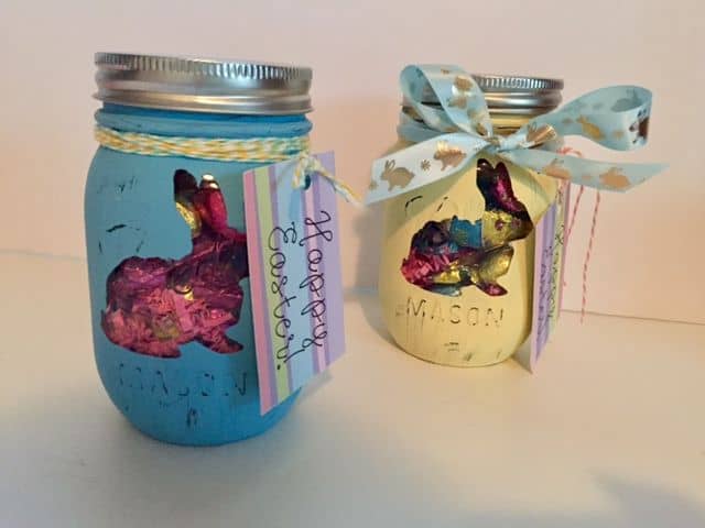 Super cute and easy DIY Easter Gift using items found from the Dollar Tree. These chalk painted mason jars are a sweet Easter gift!