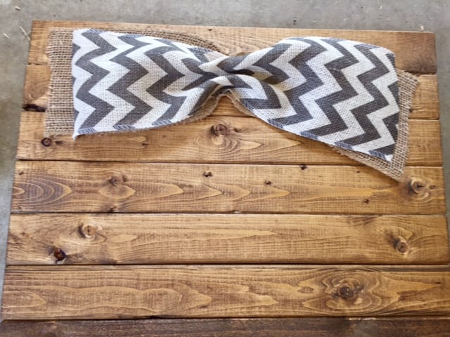 A simple DIY Anniversary Gift idea for husband, for him, for her, for parents, for couples, for grandparents, for boyfriend, for friends. So creative!