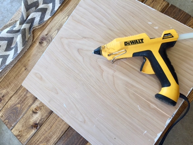 A simple DIY Anniversary Gift idea for husband, for him, for her, for parents, for couples, for grandparents, for boyfriend, for friends. So creative!