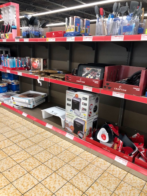 My favorite things to buy at Aldi. Learn what to buy and the must haves to cut your grocery budget, buy great food, and save time & money grocery shopping.