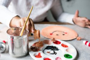 Looking for fun things to do this summer, but not wanting to wreck your budget? You don't have to spend a fortune to have a great summer! Try to plan days at home, no spend days, and cheap summer activities from this list to keep your family entertained without spending a fortune.