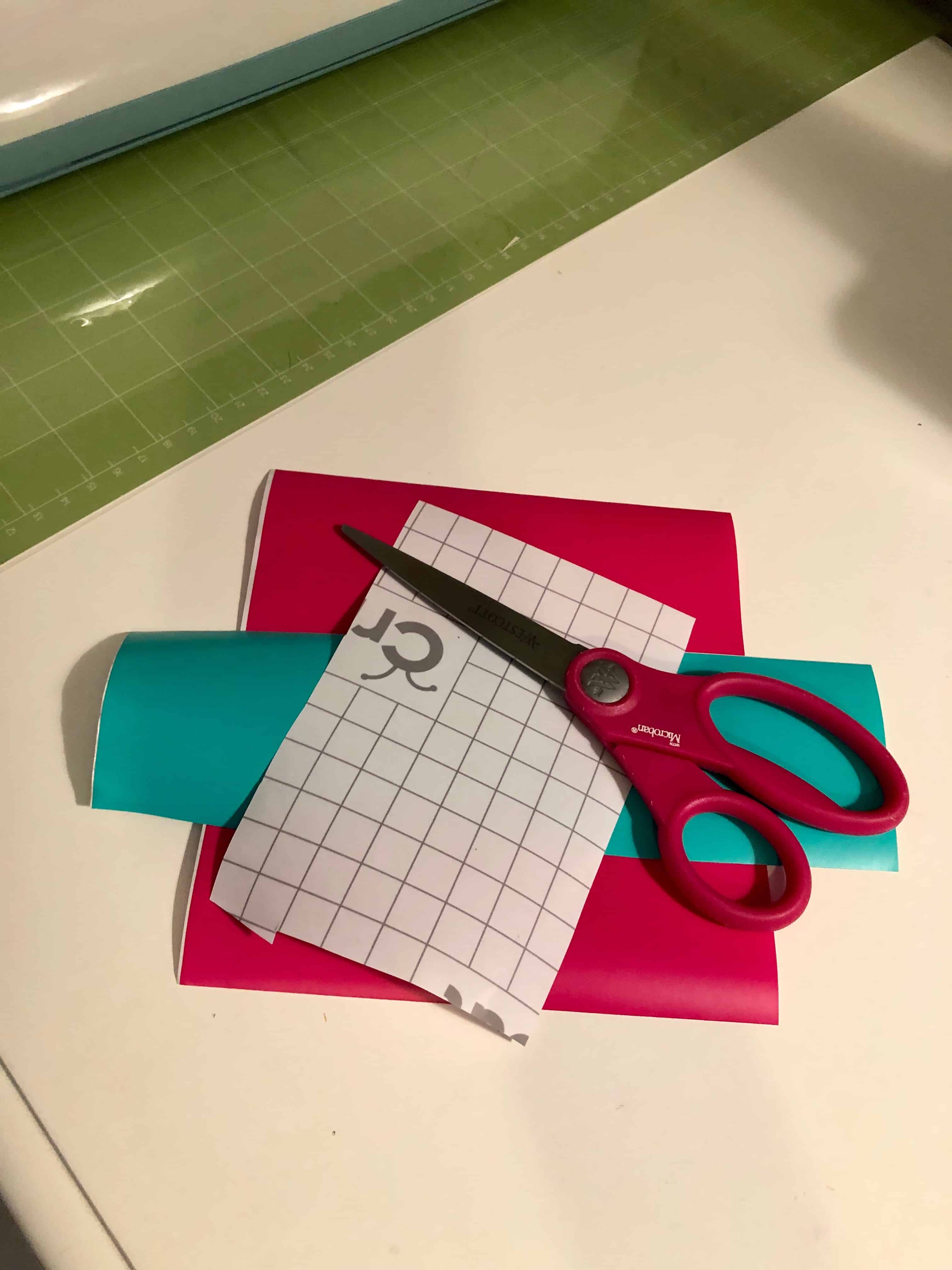 Make your own DIY Easter bucket with the Cricut Explore easily and very affordably. This super cheap and easy DIY Easter project is so fun to make. Fill your DIY Easter basket with items from the Dollar Tree for a frugal Easter present.