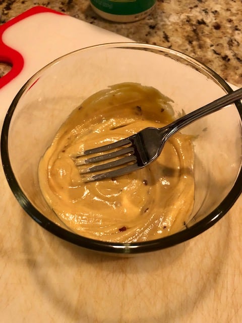 No time for dinner, but don't want to waste more money eating out? Make these easy and quick chicken no cook freezer meals! By using just one meat, you'll get these meals made quickly and easily. Includes grocery list, directions, photos, and a free printable plan. Get ideas for other no cook freezer meals you can make