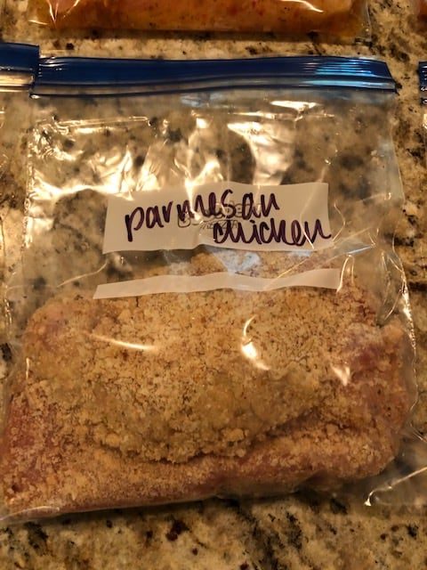No time for dinner, but don't want to waste more money eating out? Make these easy and quick chicken no cook freezer meals! By using just one meat, you'll get these meals made quickly and easily. Includes grocery list, directions, photos, and a free printable plan. Get ideas for other no cook freezer meals you can make