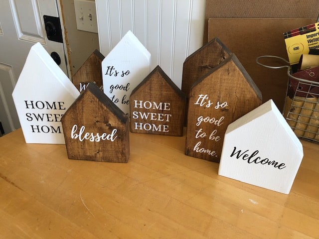 Make you own DIY wood house sign with this simple and frugal tutorial. So cute for farmhouse home decor or new wall art. Paint or stain these for a fun look