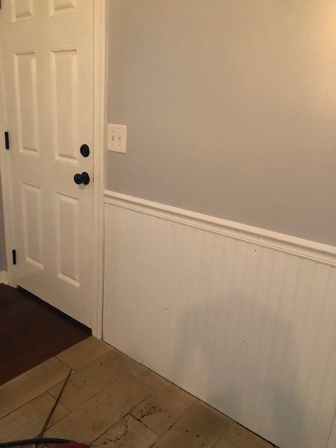 This DIY dining room makeover on a budget is perfect for our small farmhouse home. Check out the before and after to get ideas for your own!