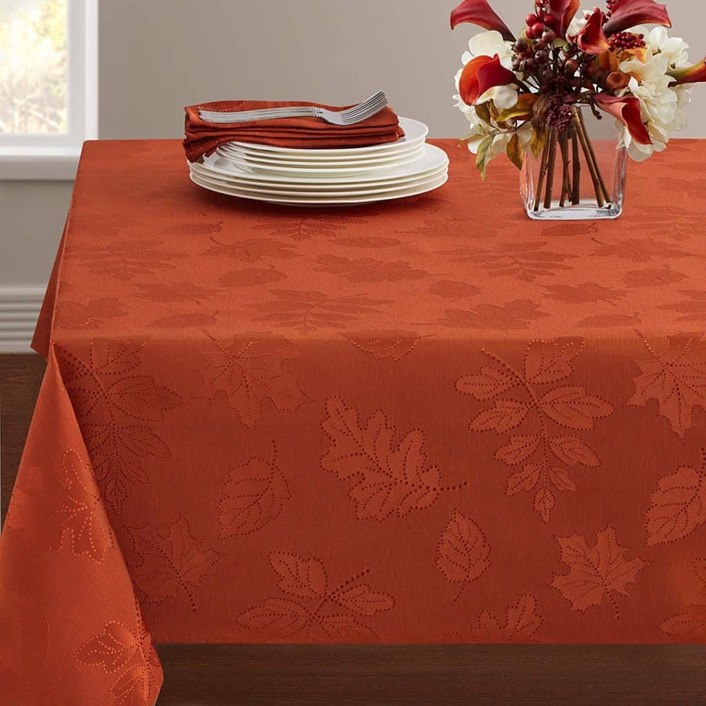 These Thanksgiving table decor ideas are simple, elegant, festive, and on a budget. Look through these ideas for DIY ideas and place setttings.