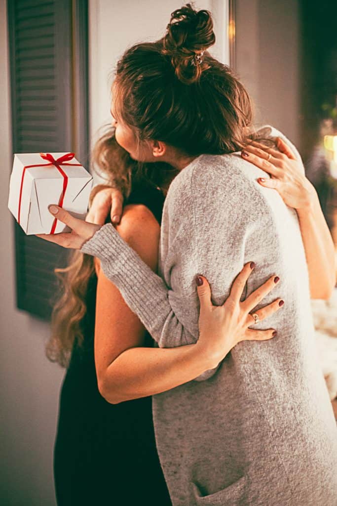 This debt free Christmas challenge will help you save cash to fund your Christmas without going into debt. Get the free printable to start saving now!