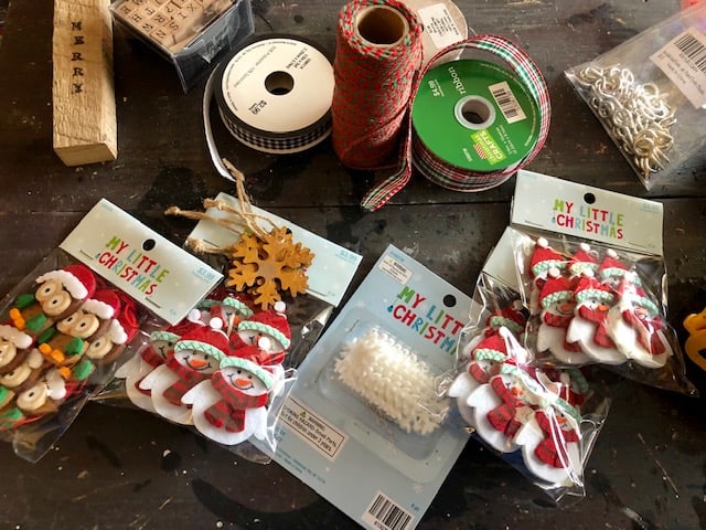 Make your own easy, rustic DIY Christmas ornaments with tobacco sticks. These are perfect for kids, to sell, for gifts, or to decorate your tree. 