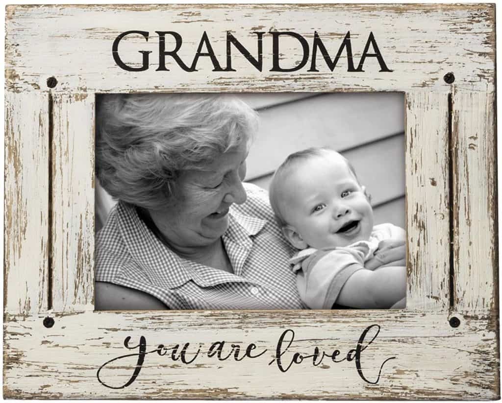Mother's Day gift ideas all under $30 perfect for mom, mother in laws, daughters, sisters, friends, Grandma, and new Moms.
