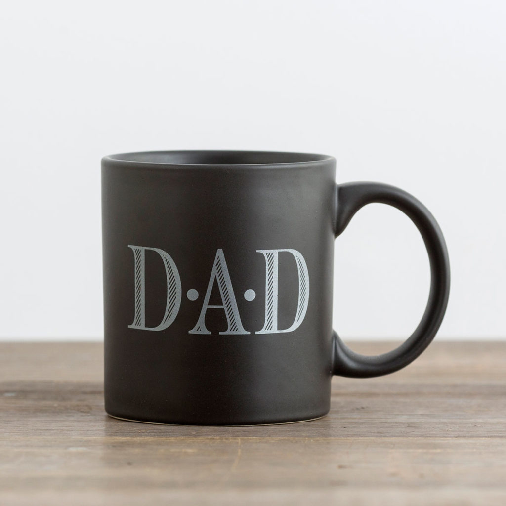 Check out this list of 21 first Father's Day gift ideas to find the perfect gift for new dads. Personalized gifts, custom photo gifts, and more!