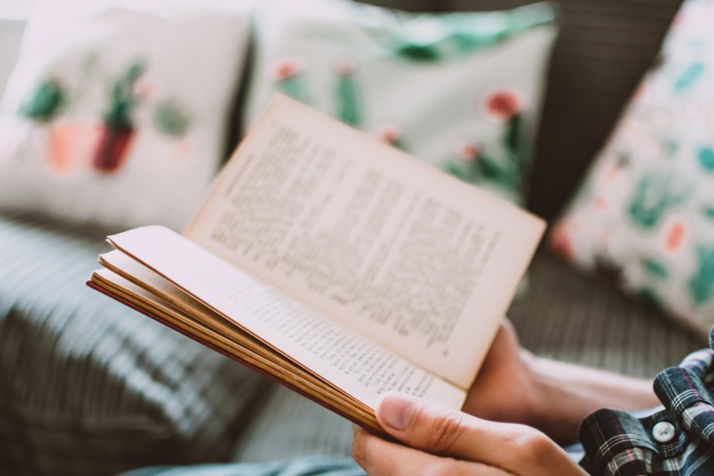 Schedule some you time and relax with these self care on a budget ideas. Find free ways to practice self care at home and have fun.