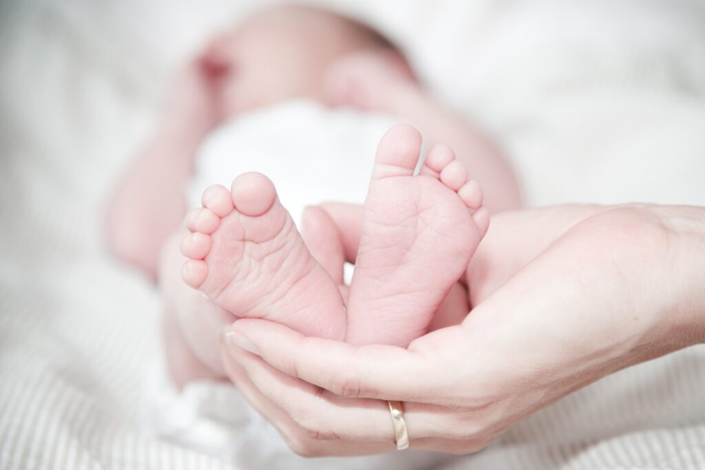 Read this list of baby items you don't need before you make your baby registry or waste money! These things are unneccessary and can break the budget.