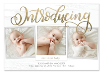 Check out these 7 best birth announcement websites to order your baby boy or girl birth announcements. Find the perfect design for your budget!