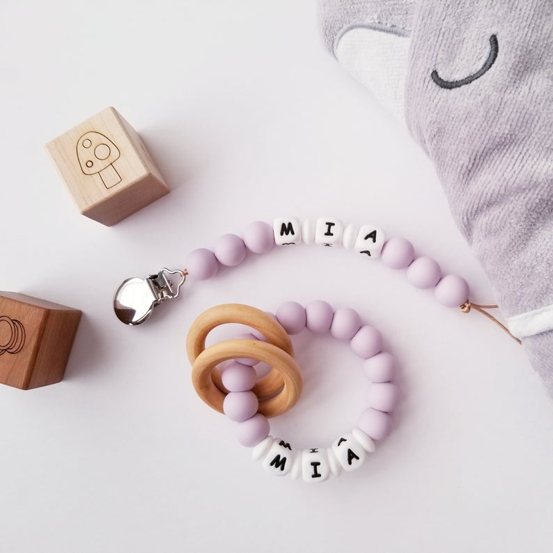 These are the best baby girl gift ideas! I love these cute, unique gifts - especially the personalized gifts with names and monograms!
