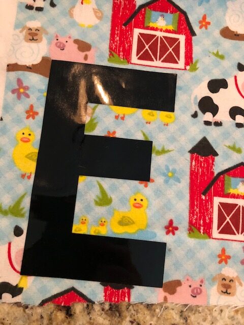Make your own DIY baby play mat with this fun and easy beginner sewing step by step tutorial. Make one for your child or a special baby gift!