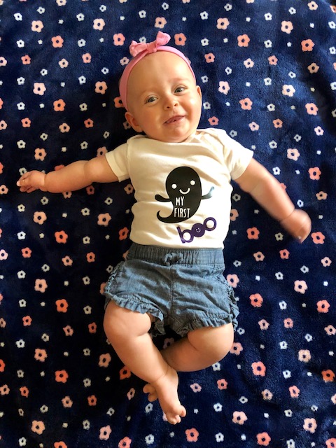 This is a fun, easy, and quick Cricut project! Make this DIY baby Halloween onesie for baby's first Halloween. Perfect Cricut beginner project.