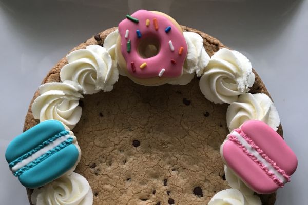 Want to start a cookie cake business from home? Learn how to turn your love of baking into extra income with tips for cottage food laws, pricing cookie cakes, finding customers, setting up a simple menu, marketing locally, and building a small home bakery business.